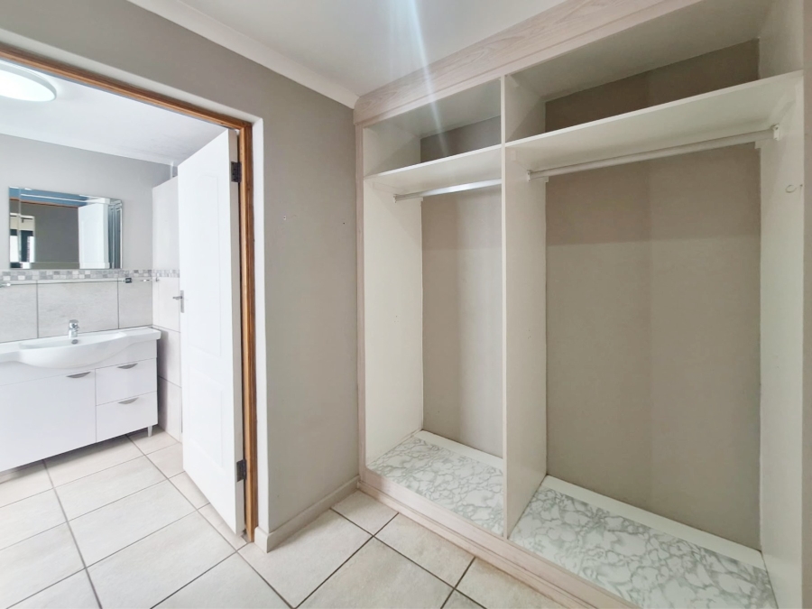 3 Bedroom Property for Sale in Magalies Golf Estate North West